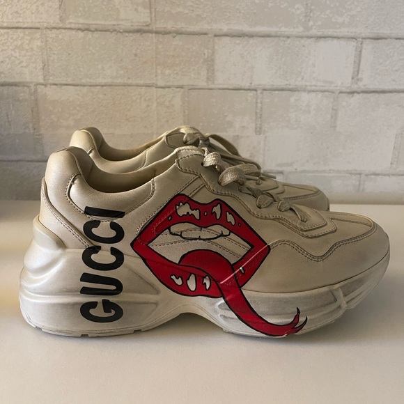 GUCCI Womens Rhyton Sneaker with Mouth Print!!! SIZE 6.5 womens. WORN ONLY ONCE! - Picture 2 of 5